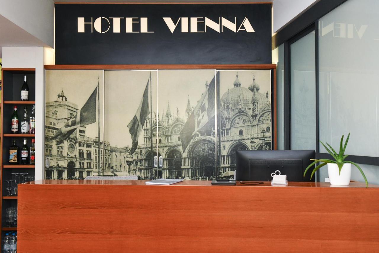 Hotel Vienna Lido di Jesolo Eksteriør billede