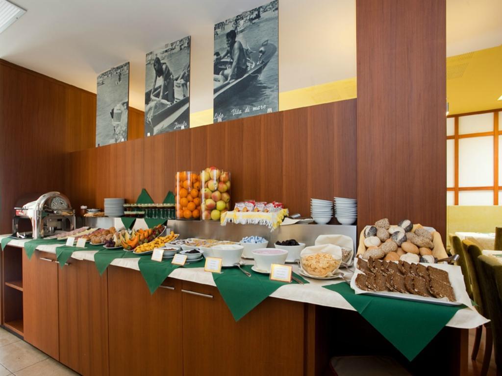 Hotel Vienna Lido di Jesolo Eksteriør billede
