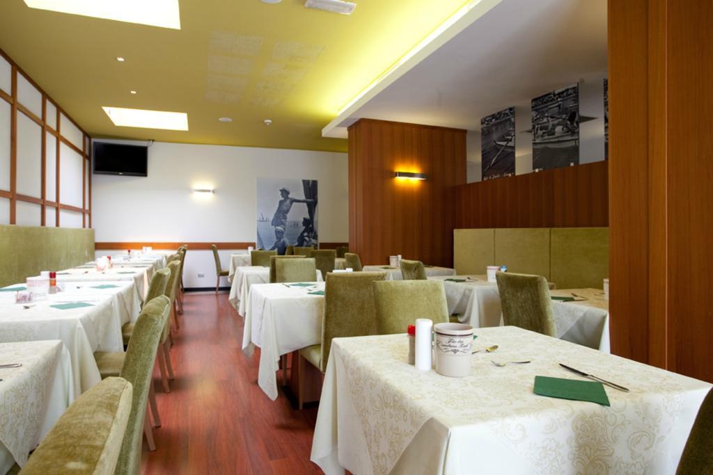 Hotel Vienna Lido di Jesolo Eksteriør billede
