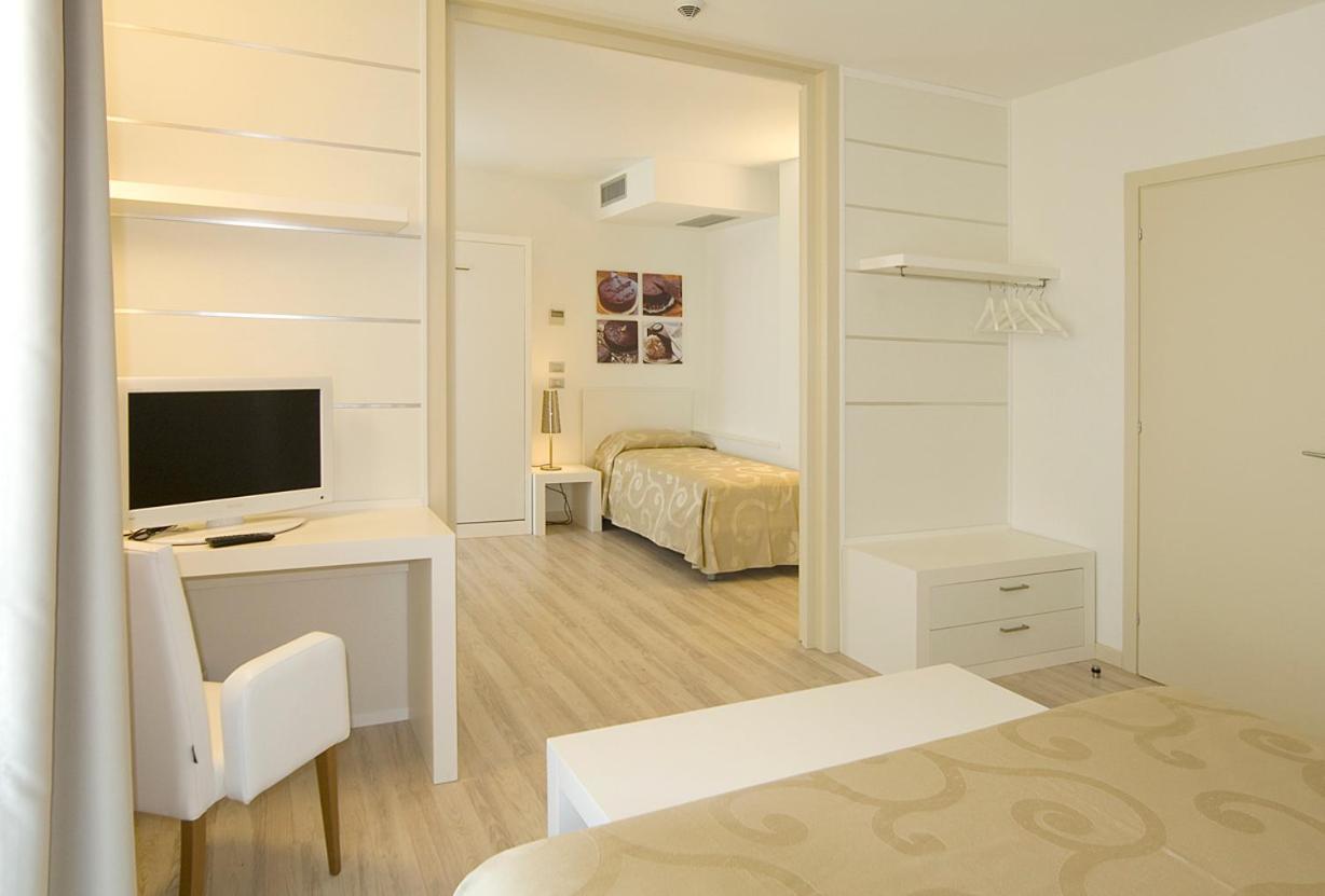 Hotel Vienna Lido di Jesolo Eksteriør billede